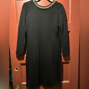 🗣️price drop ✨ Like new sweater dress with gold detail! ✨✨